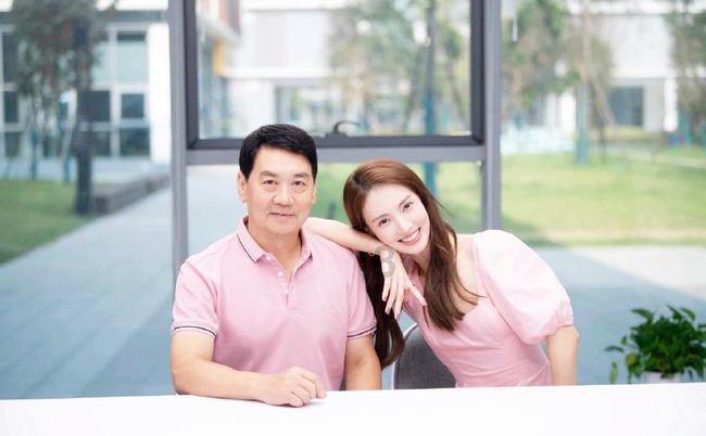 朱棣深夜工作,绝色宫女主动献殷勤!第二天他大怒:杀尽所有尼姑