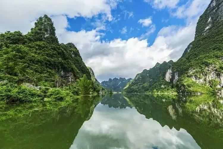 这个ABB的空开线是接在大孔还是小孔牢固？